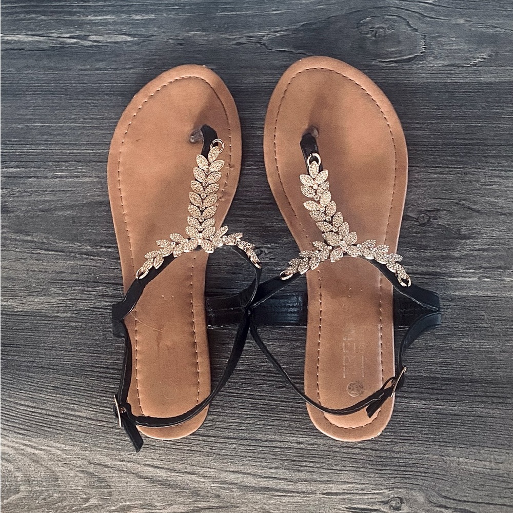 Black T-Strap Buckle Sandals